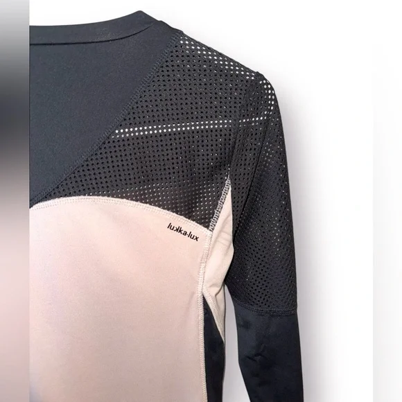 Lukka Lux Active – Mesh Contrast Long Sleeve Tee - Picture 5 of 6